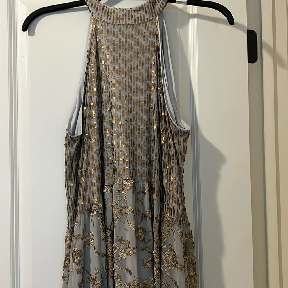 Cupio dress XL, gray with gold/brown decor.